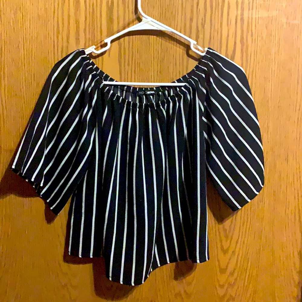 FASHION NOVA BLOUSE